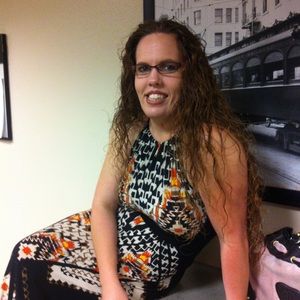 Meet your Posher, Rena